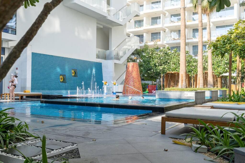 Experience The Luxe Life In The Palm! Apartment Dubai