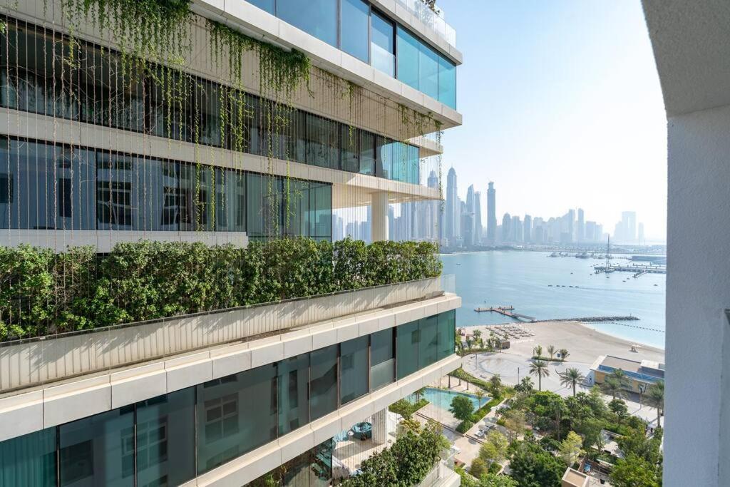 Experience The Luxe Life In The Palm! Apartment *