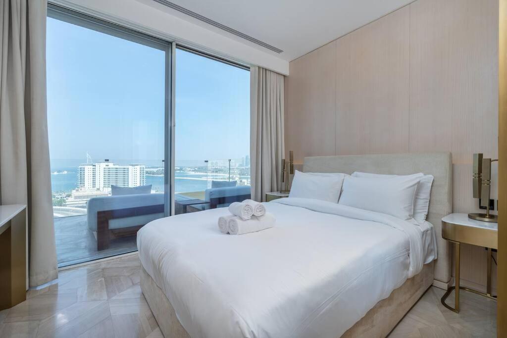 Apartment Experience The Luxe Life In The Palm!