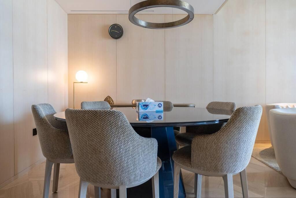Experience The Luxe Life In The Palm! Apartment Dubai