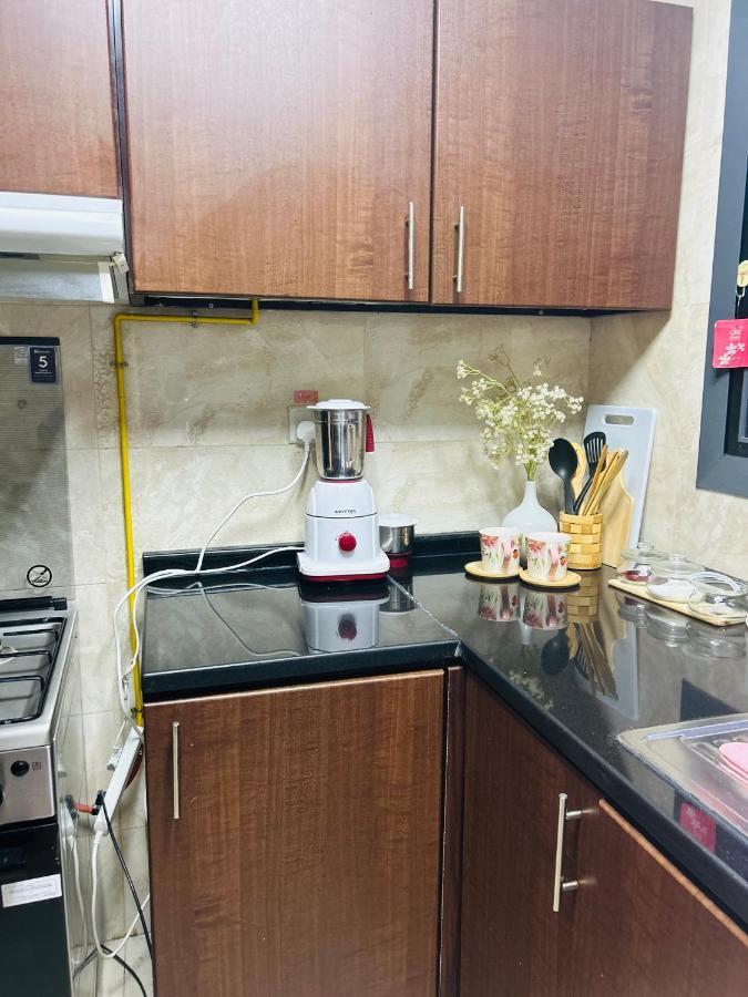Apartamento 1-bedroom Unit With Pool In Land Complex Al Ain Road *