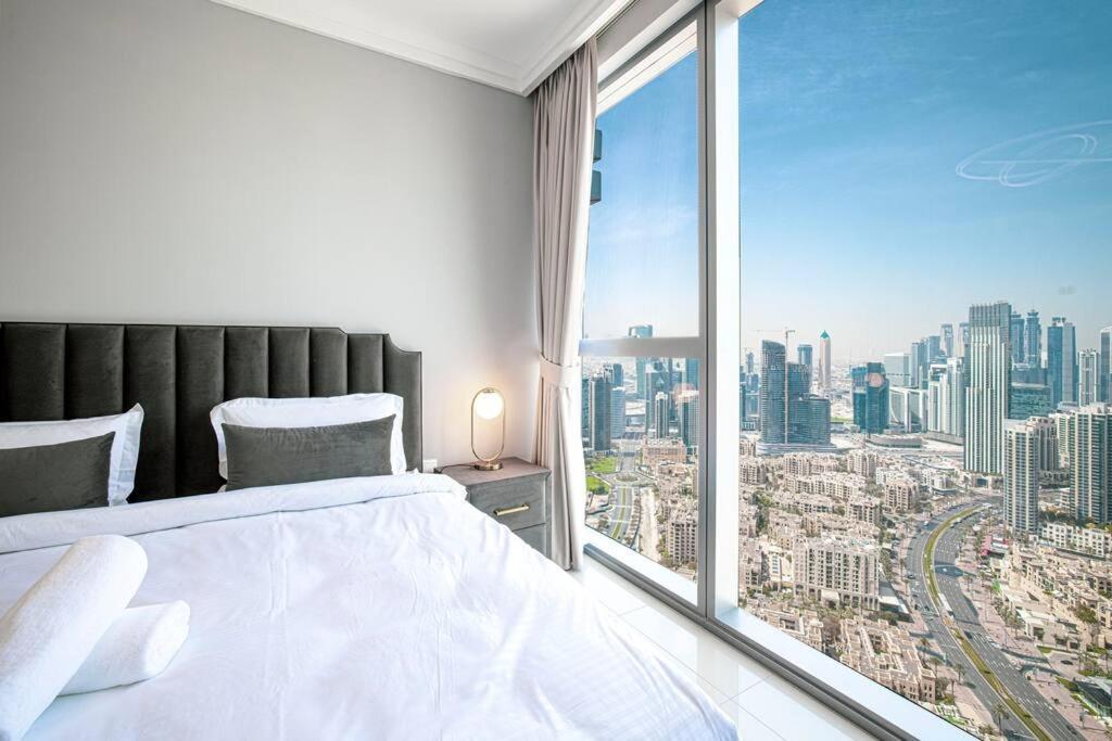 Magnificent Brand New Lux 3br Burj & Fountain View * Dubái