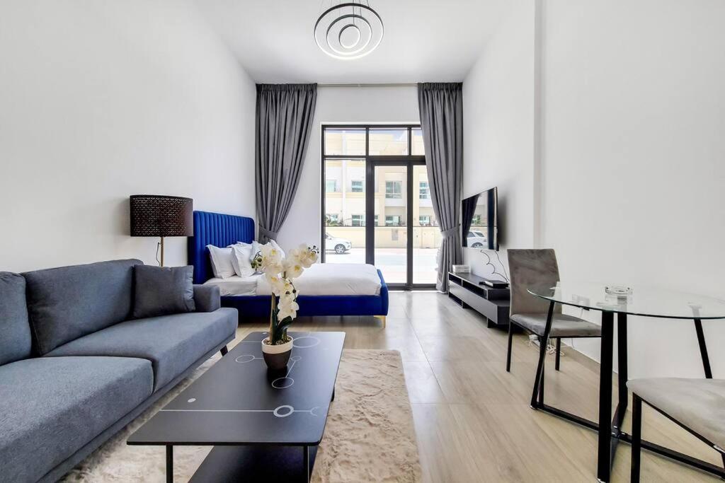 Stylish Brand New In Pantheon Elysee 2 In The Heart Of Jvc Dubái