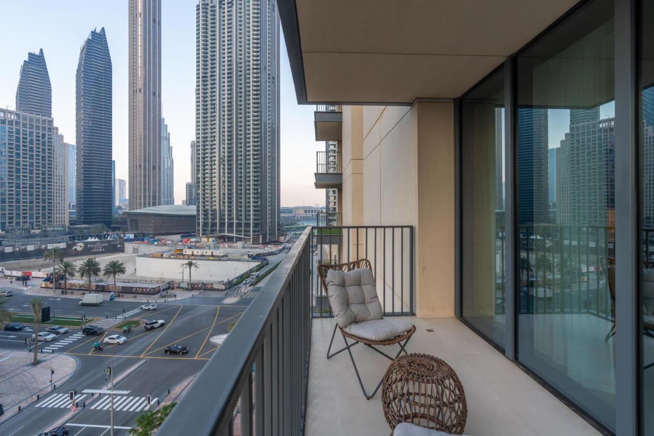 Apartment Downtown / Great Location / 2bdr / 2 Balconies / 10 Min Walk From Mall