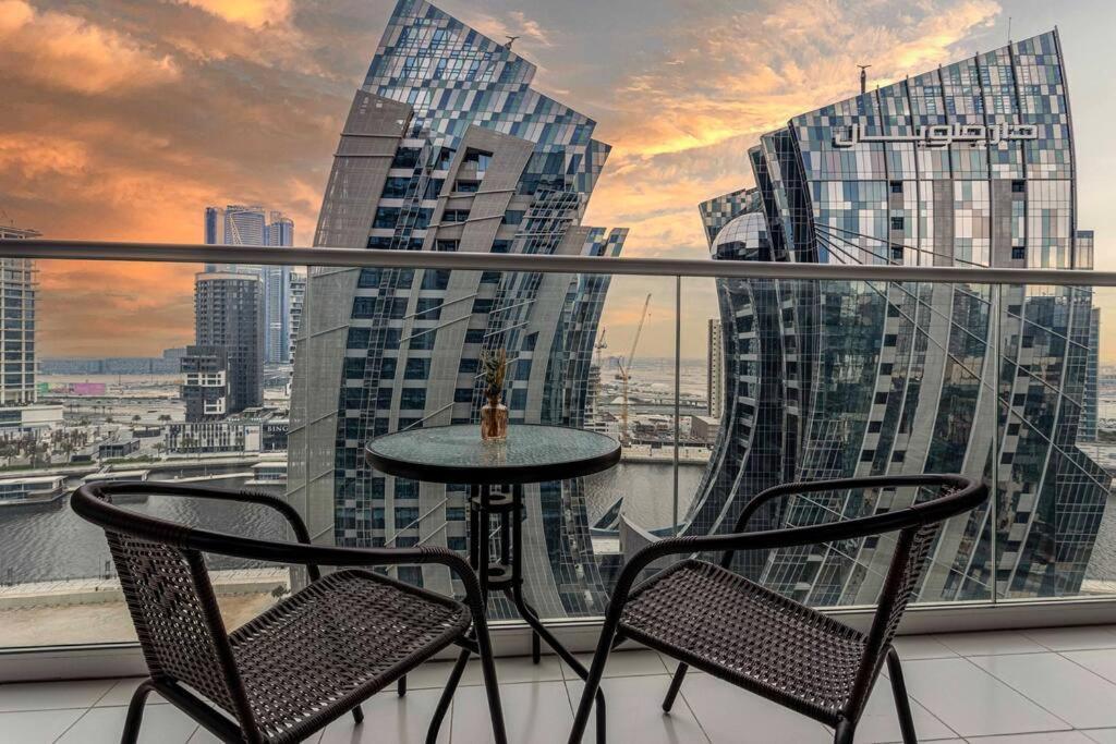 Turquoise - Downtown 1 Bedroom Business Bay - Canal View Lejlighed *