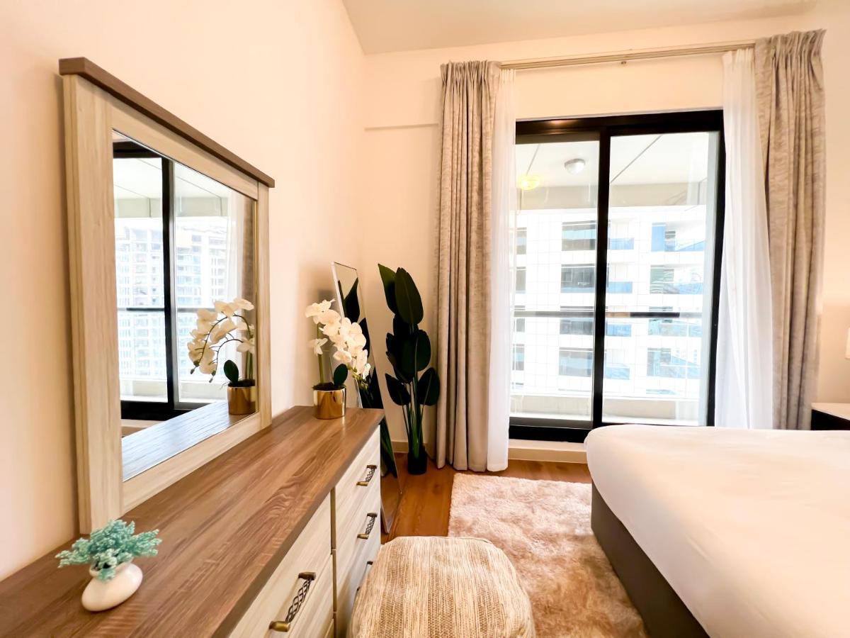 Charming 1br With Stunning Sea&marina Views Apartment *