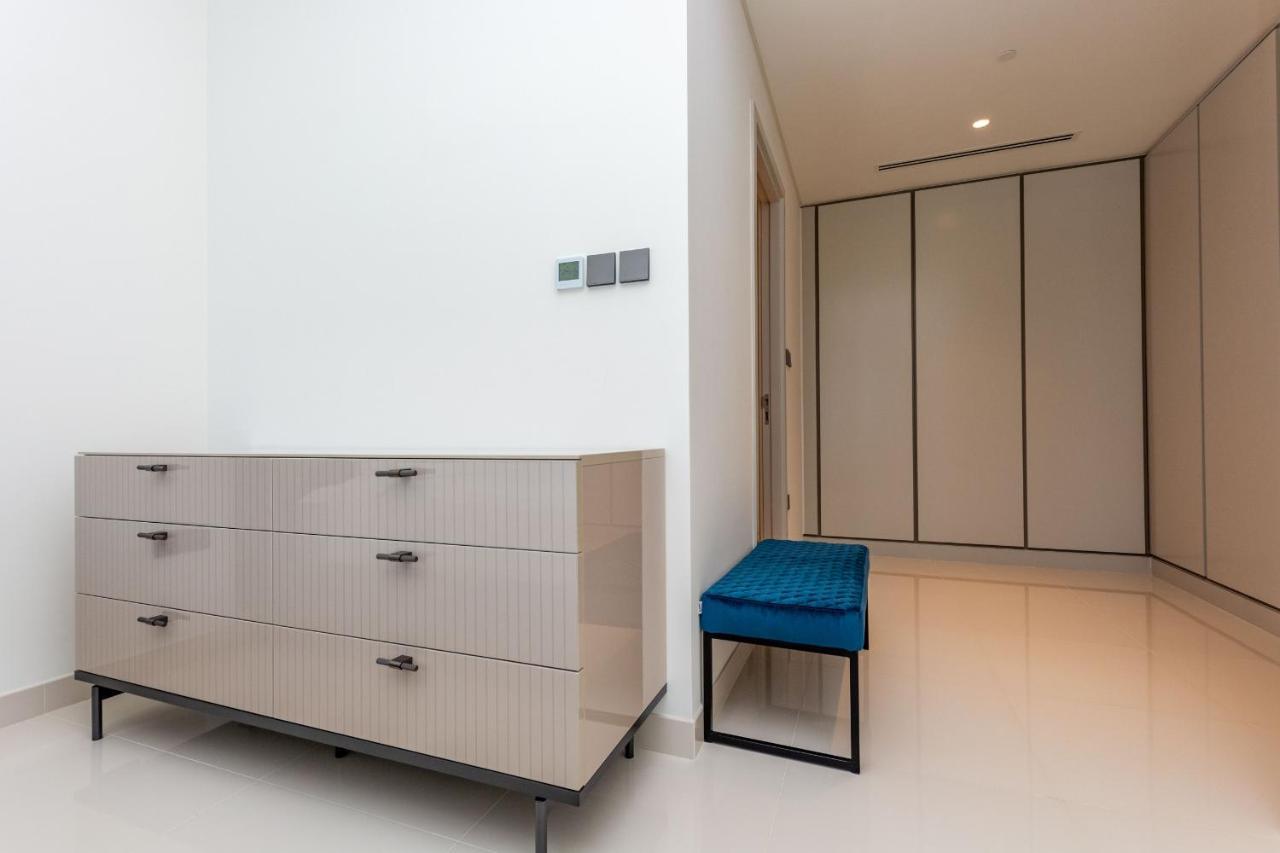 Apartamento Vayk - Stunning Two Bedroom With Private Access *