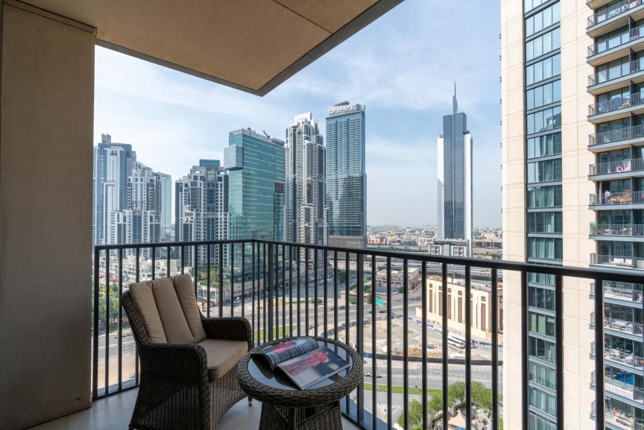 Ultimate / Downtown / 3 Beds / Upscale Luxury / Fantastic Finishing / New Building Apartment *