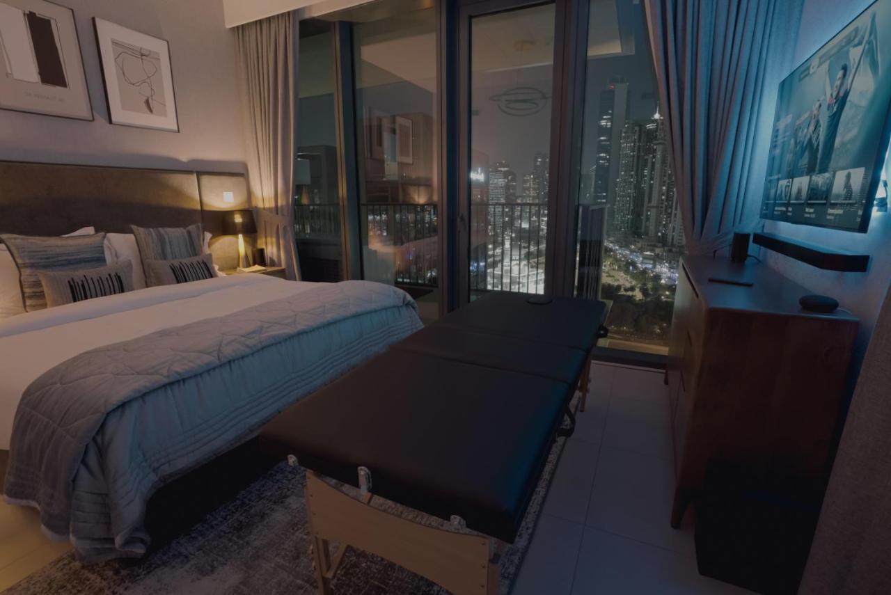 Ultimate / Downtown / 3 Beds / Upscale Luxury / Fantastic Finishing / New Building Apartment