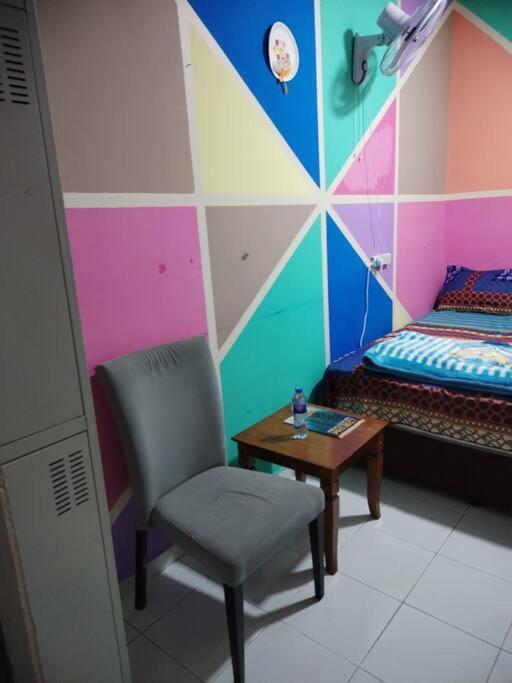 Sharaf Dg Metro Unisex Partition Private -40-02 Apartment Dubai