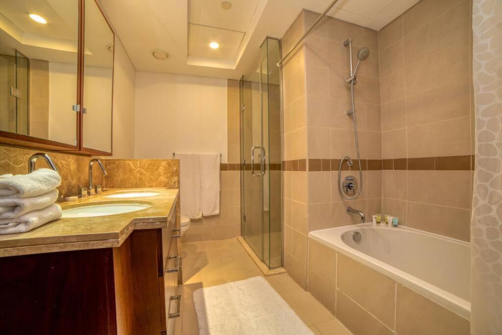 Apartment Bellavista - High Floor - 1br - 29 Boulevard - Burj Khalifa & Fountain View