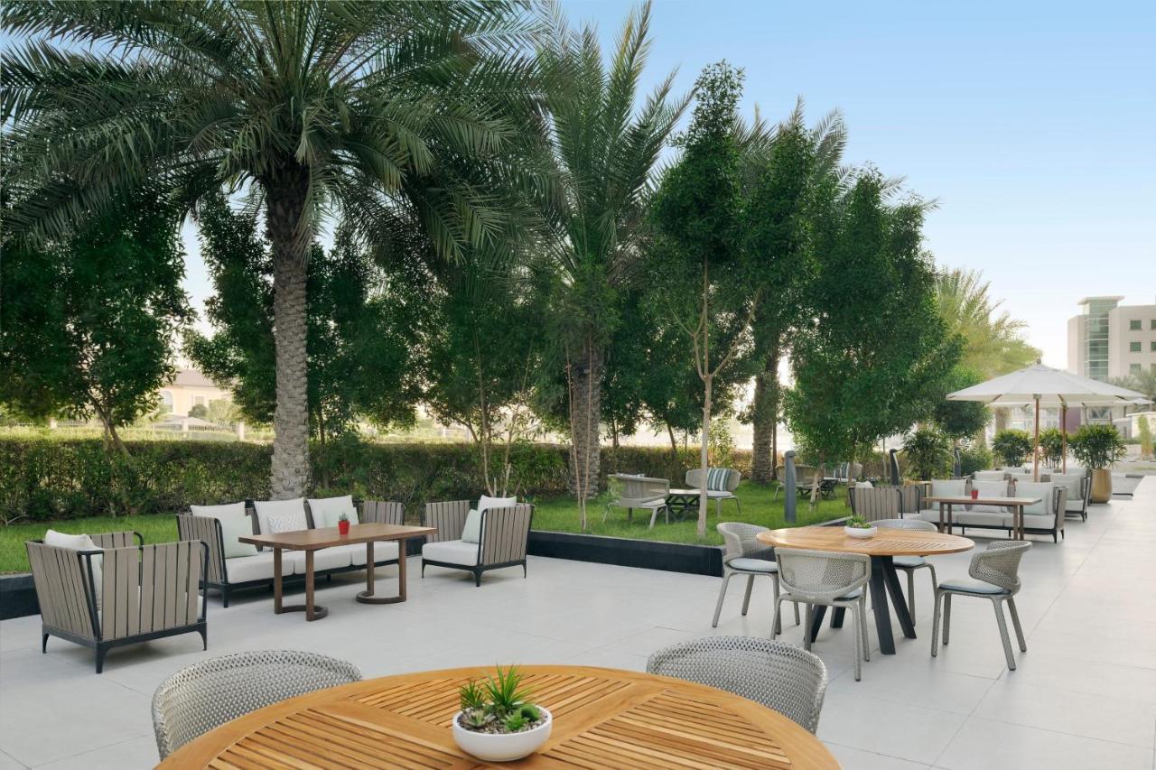 Delta By Marriott Investment Park 4* Dubái