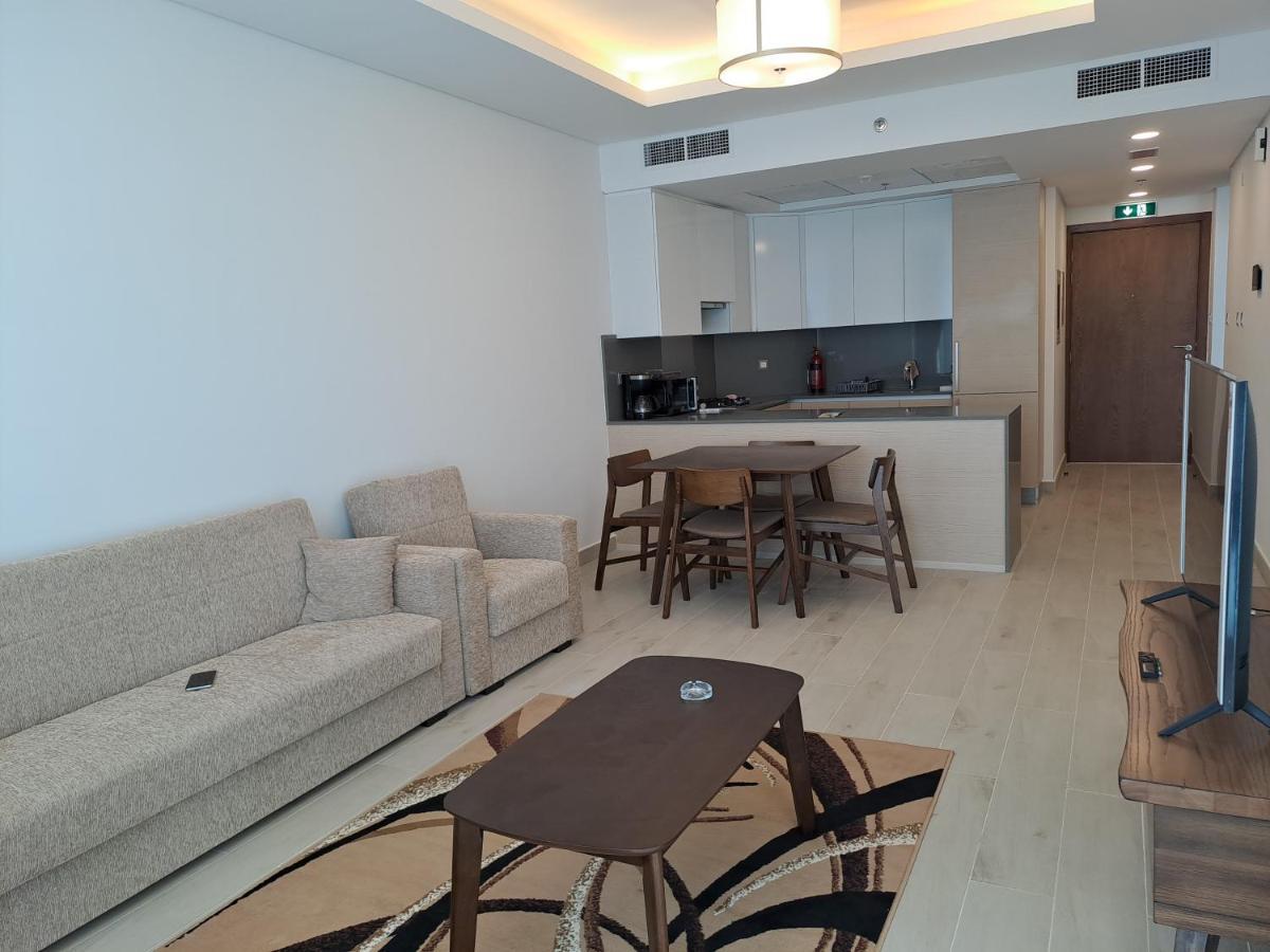 Cosy 1 Bdr With Private Beach, Azizi Mina, Palm Jumeirah