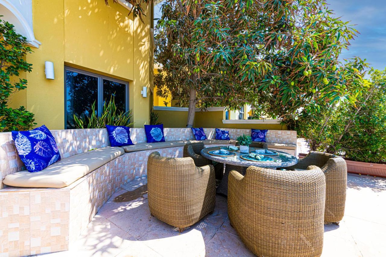 Palm Jumeirah Beachfront Private Pool 5 Bedroom & 1 Maids With Access To Dubai
