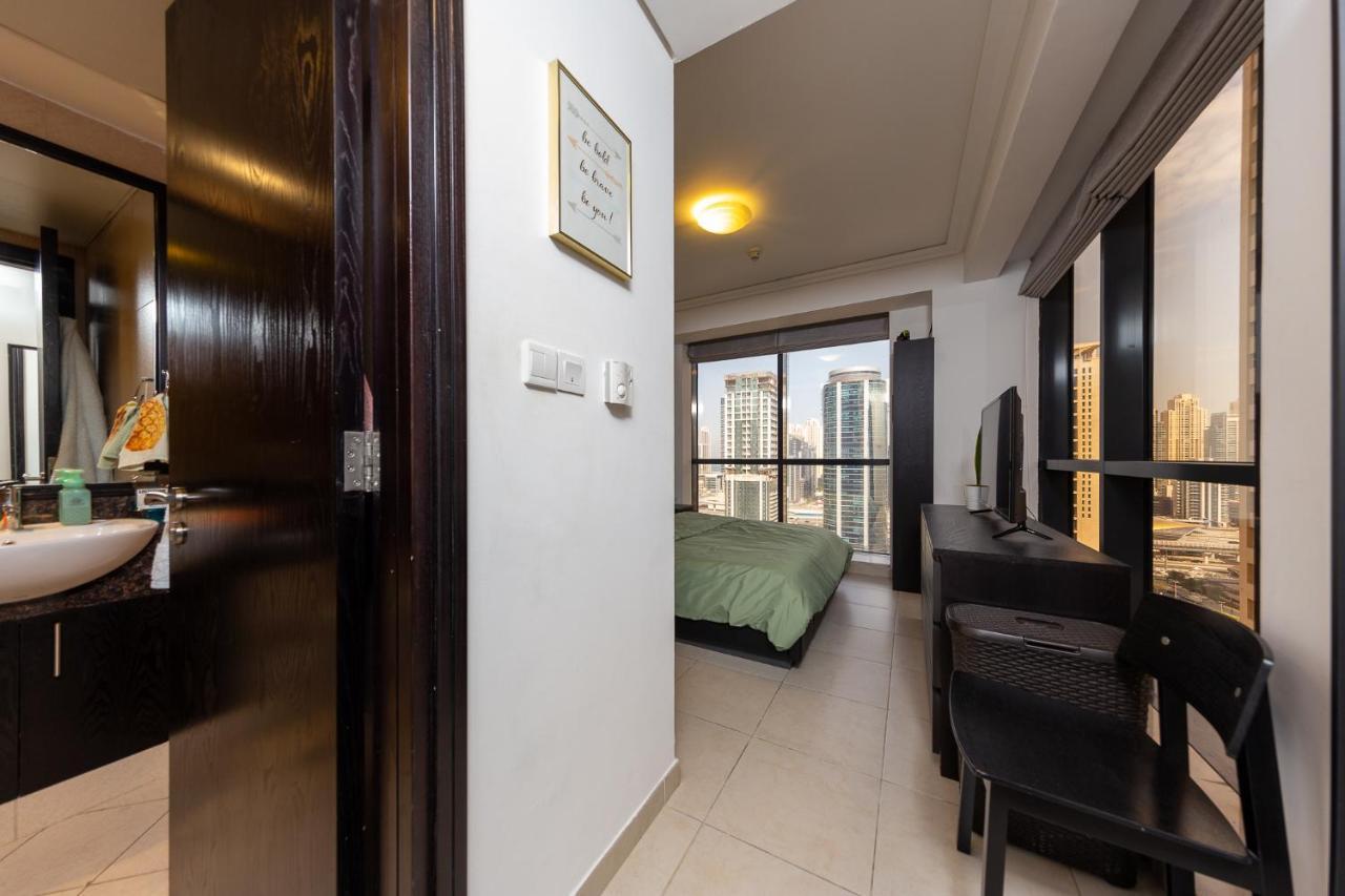 Full View - 2br Beautiful - Jlt *