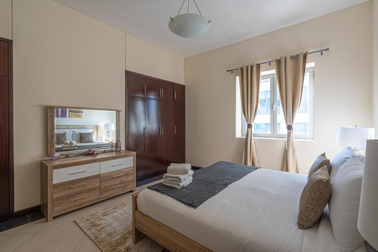 Higuests - Cheerful With Stunning Views In Port Saeed Appartement *