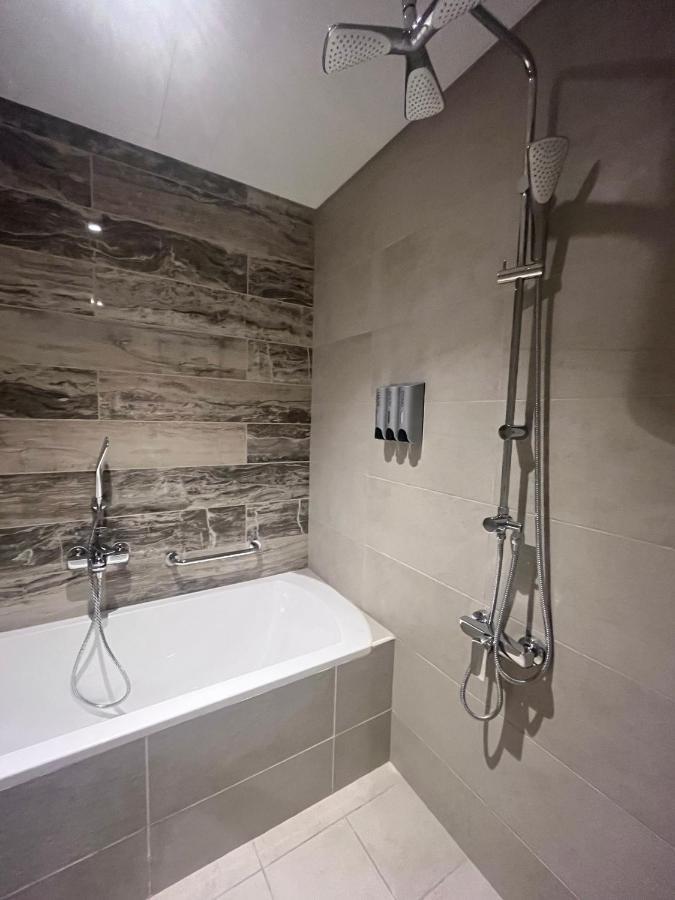 Cosy 1 Bdr With Private Beach, Azizi Mina, Palm Jumeirah Apartment Dubai