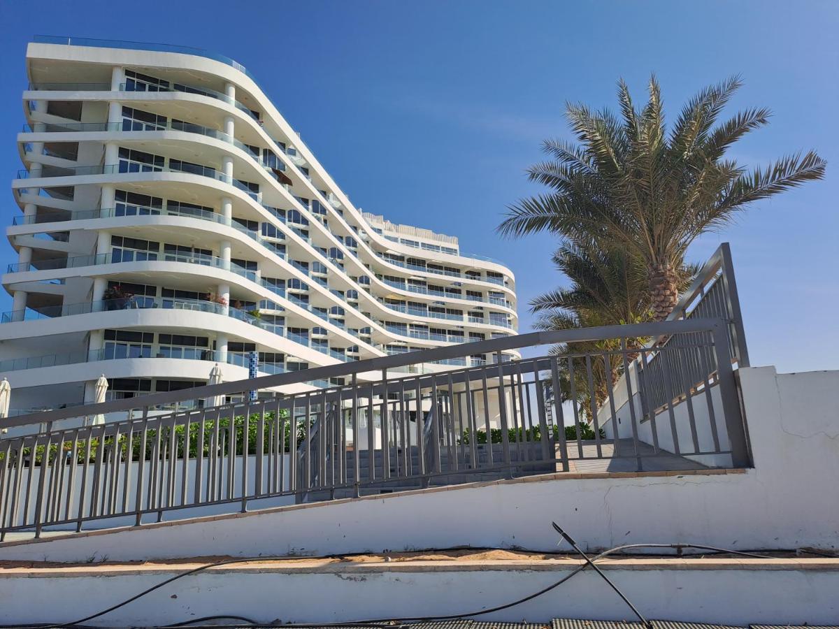 Cosy 1 Bdr With Private Beach, Azizi Mina, Palm Jumeirah Apartment *