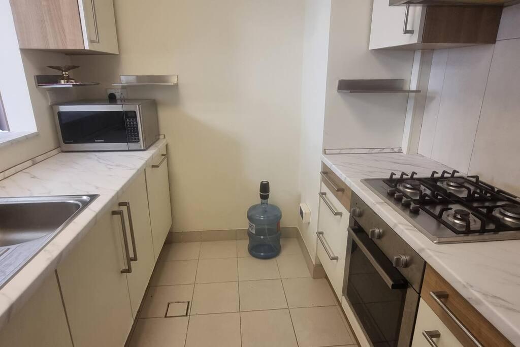 2 Bedroom With Pool View Brand New Appartement