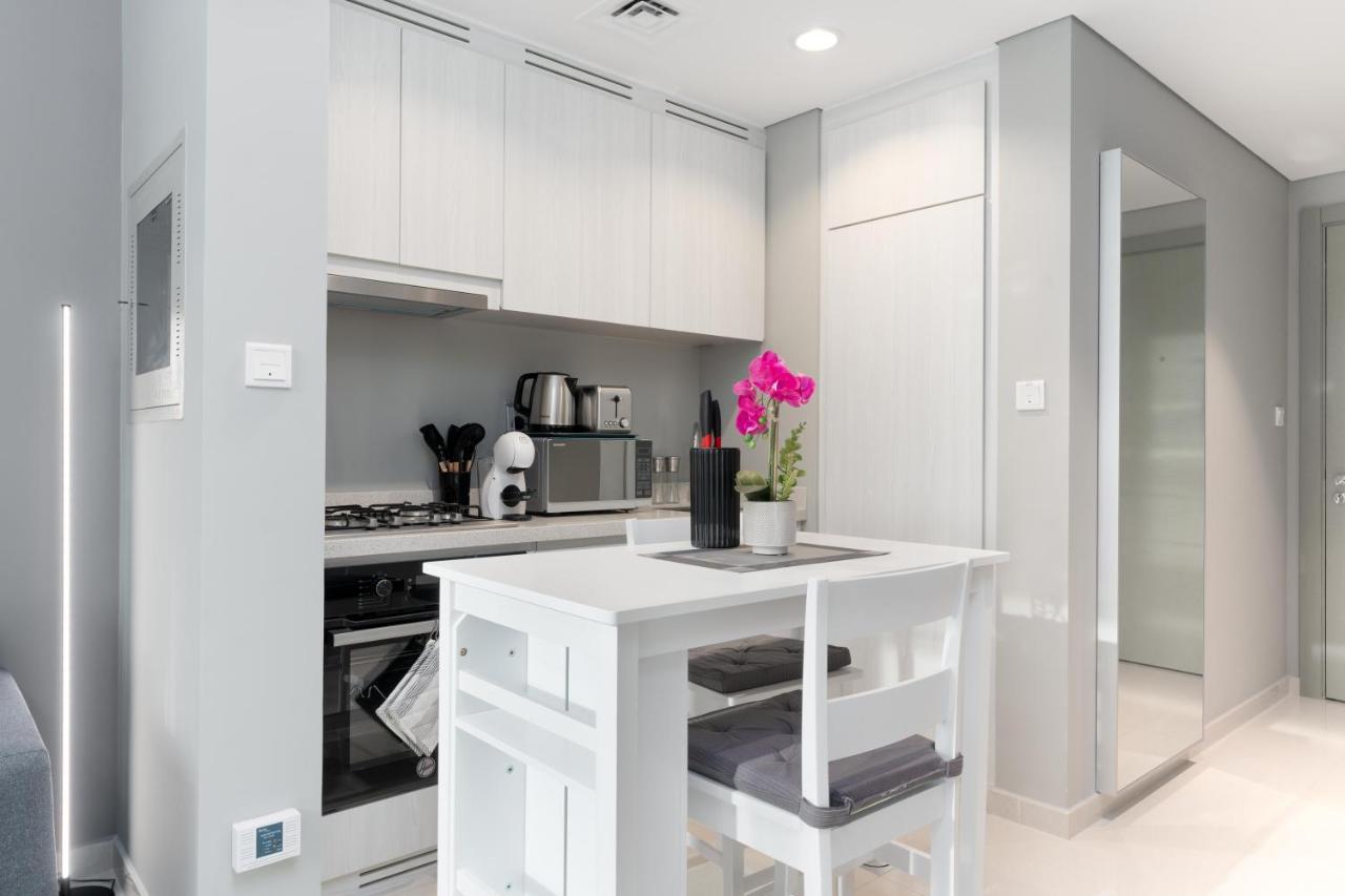 White Sage - Damac Zada Tower Appartement *