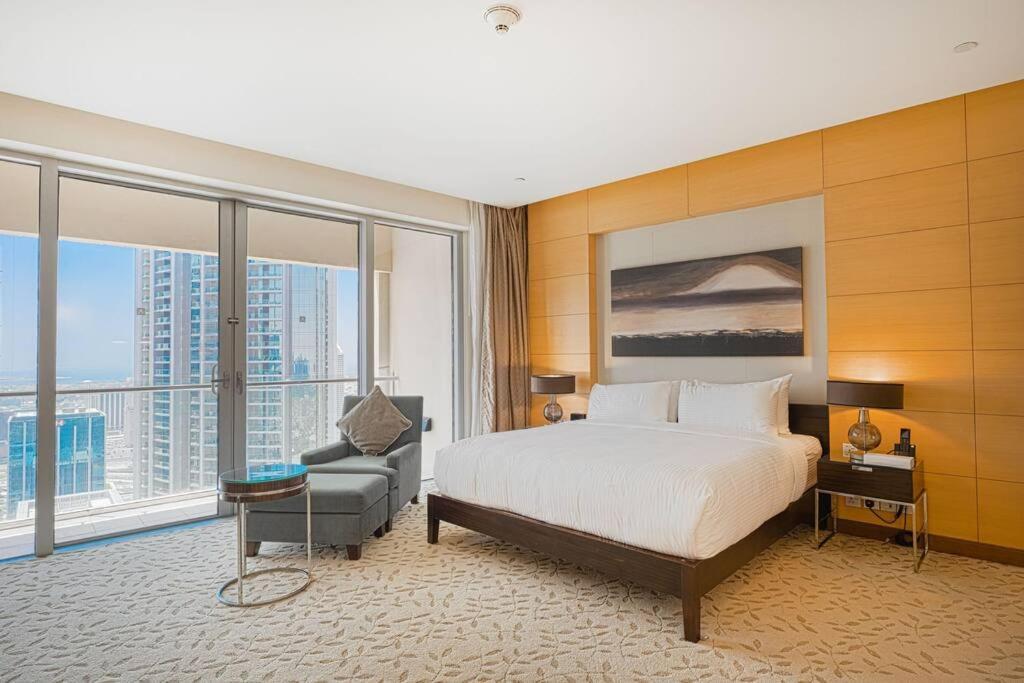 Opulent Studio At The Address Mall *