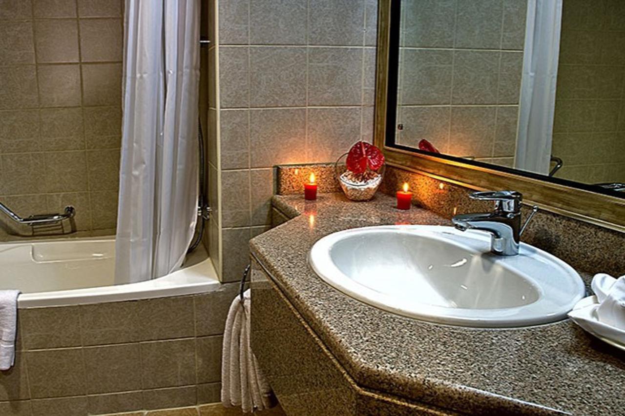Chelsea Gardens Aparthotel 4*