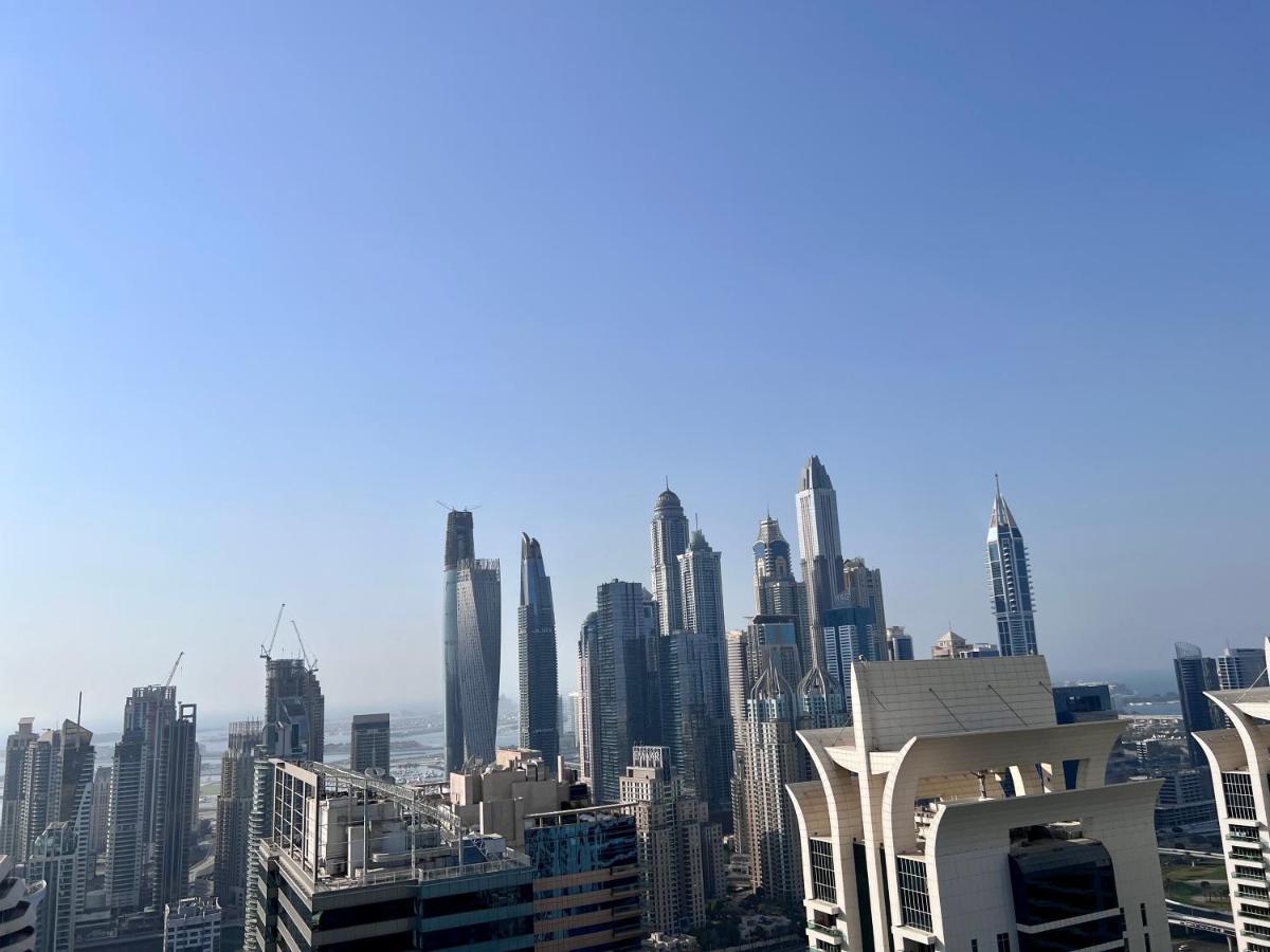 Apartment Cosmos Living Spacious With Balcony Gcv1 Dubai