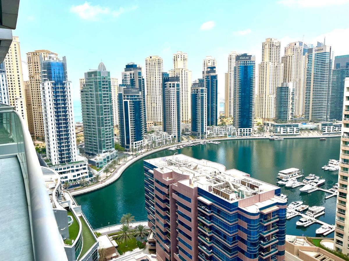 The Waves 241 Marina Apartemen *