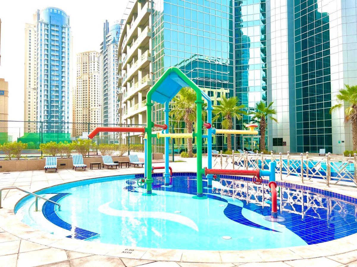 The Waves 241 Marina Apartemen