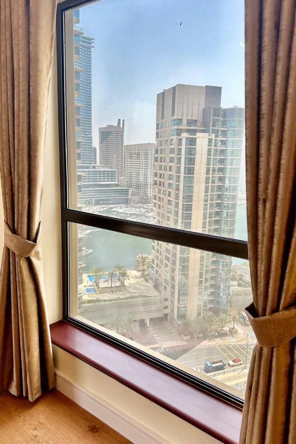 2br Luxury Marina View Apartament Dubai
