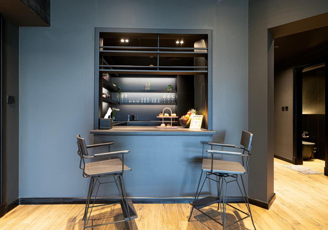 Poetry Of The Shadows By Lagom * Dubai