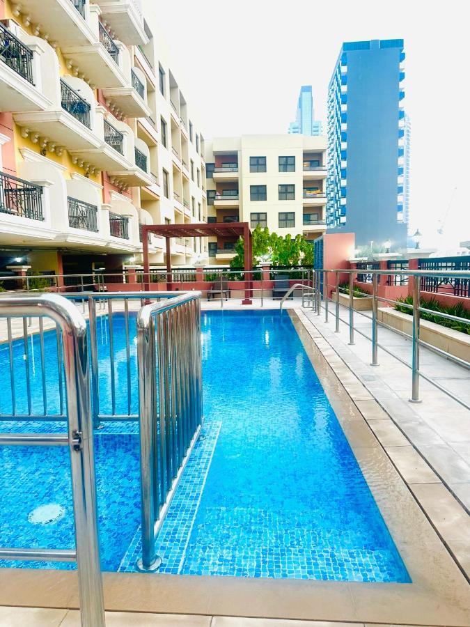 Apartamento Luxurious Living In Jumeirah Village Circle, Dubái