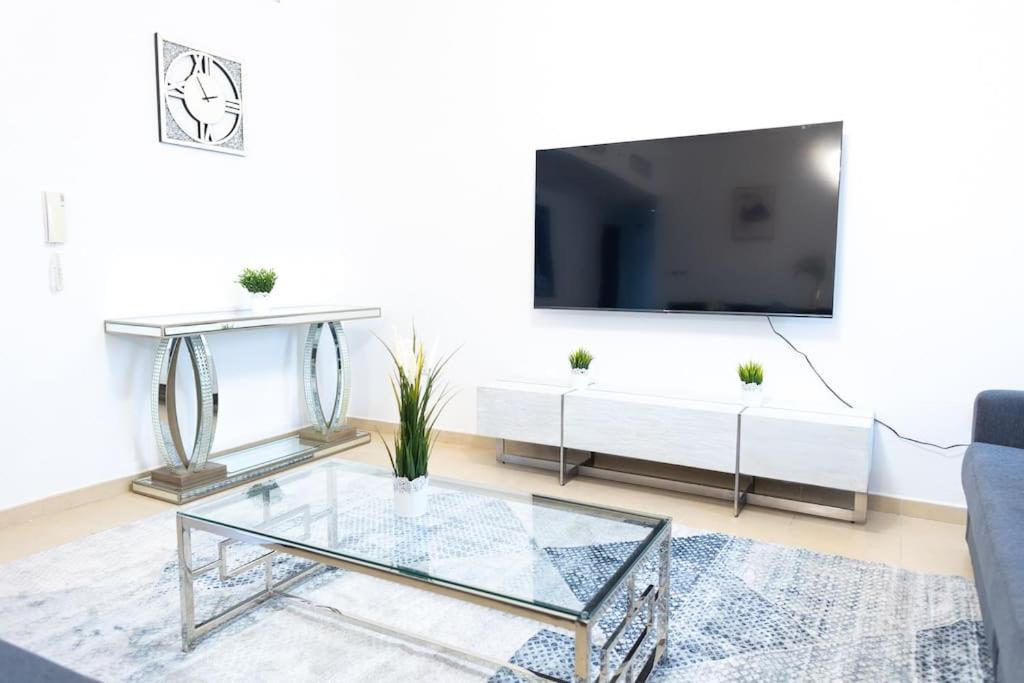Shams 2 Bedrooms On Jbr By Happy Season * Dubai