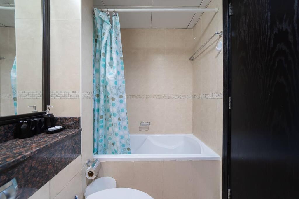 Stonetree - Fully Furnished With Spacious Balcony