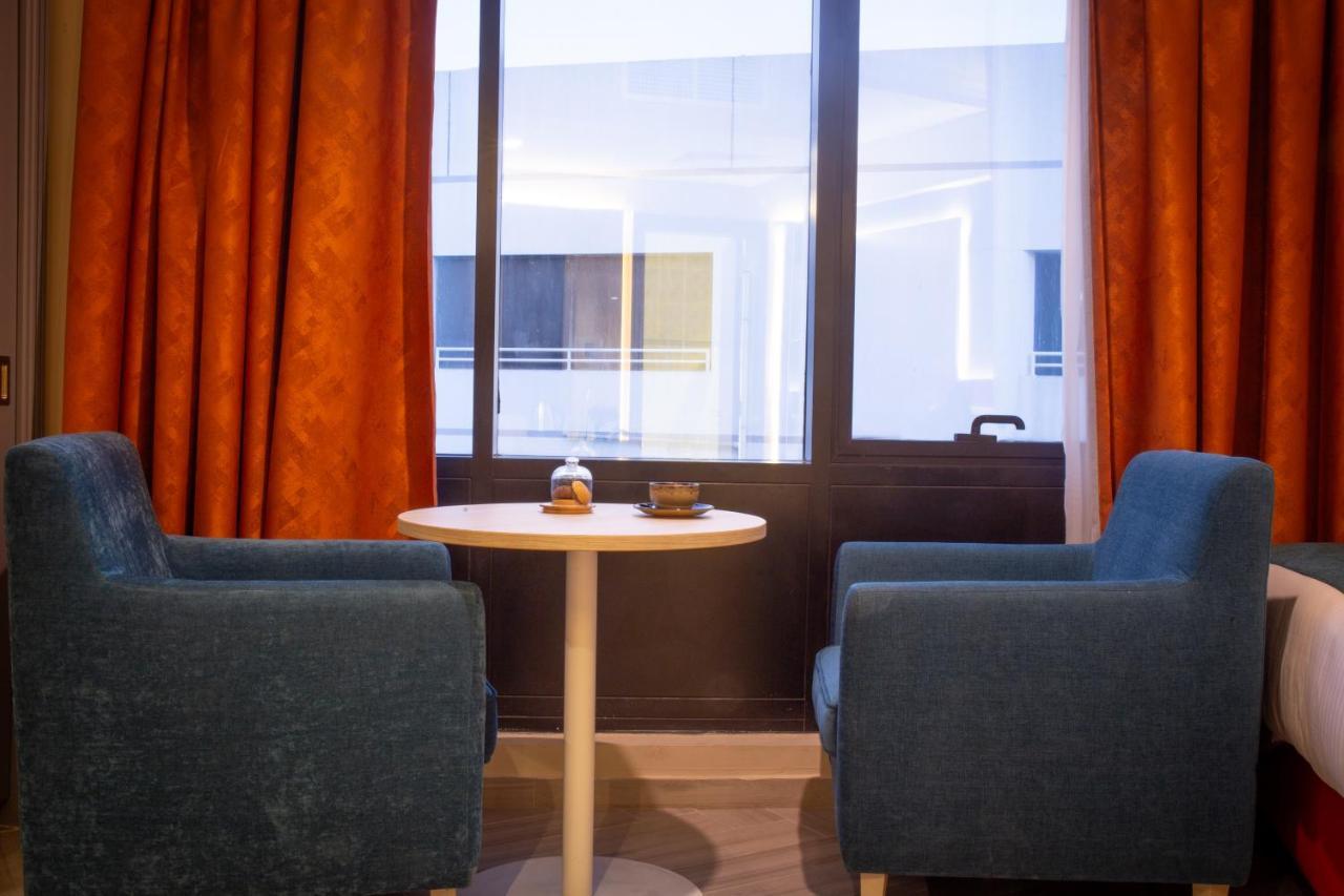 Hotel Six Seasons 3*