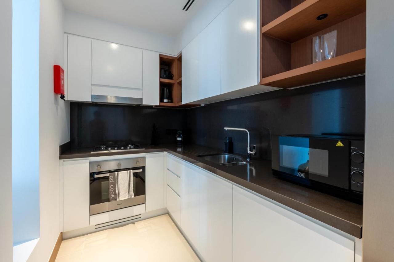 Appartamento Luxe Nautical Style 2 Bd In Vida Yacht Club Dubai