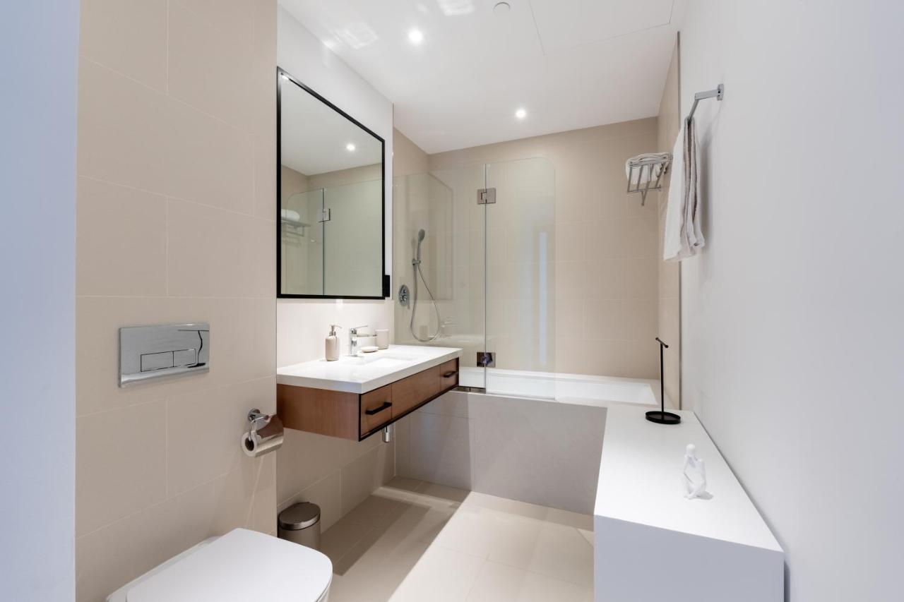 Luxe Nautical Style 2 Bd In Vida Yacht Club Appartamento