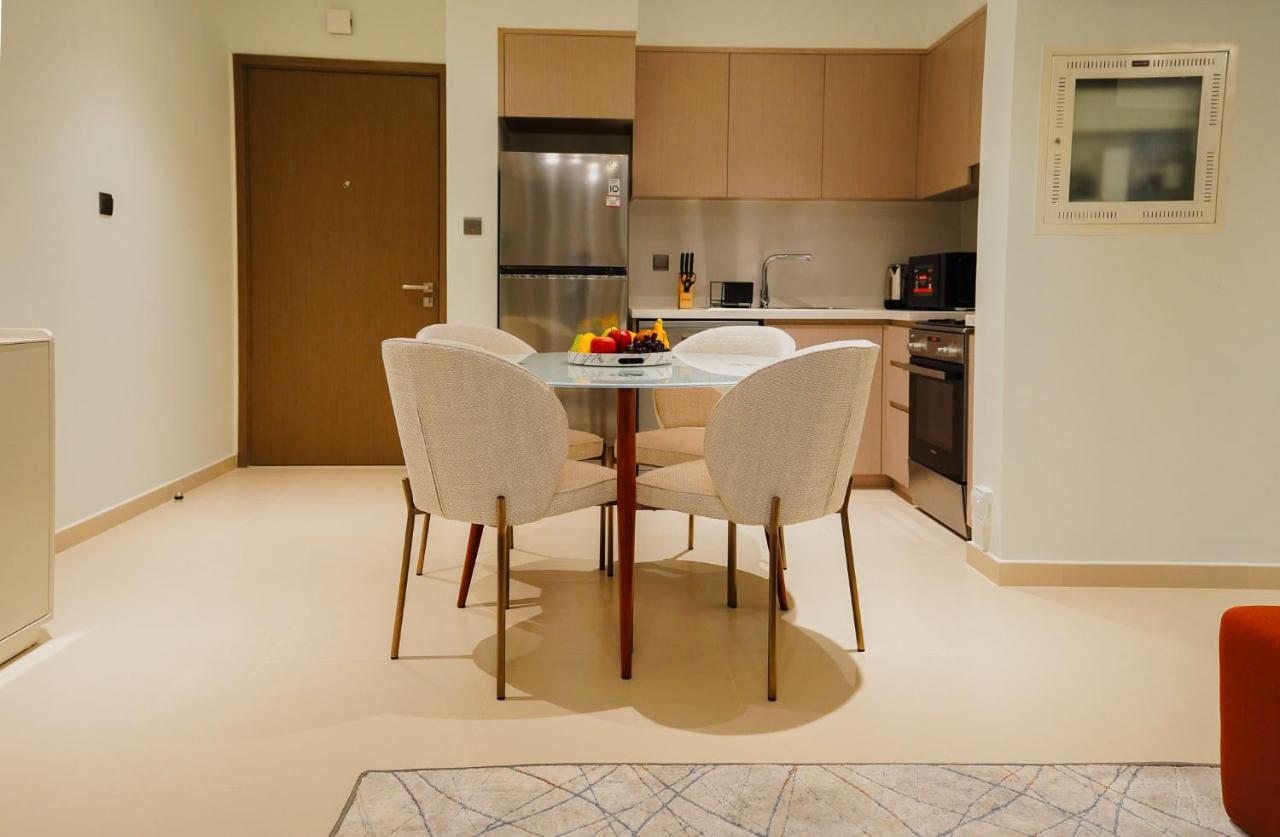Citihome-1br In Act One With Burj Khalifa View At Pool * Dubai