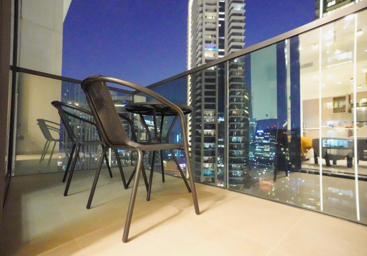 Citihome-1br In Act One With Burj Khalifa View At Pool Apartamento Dubai