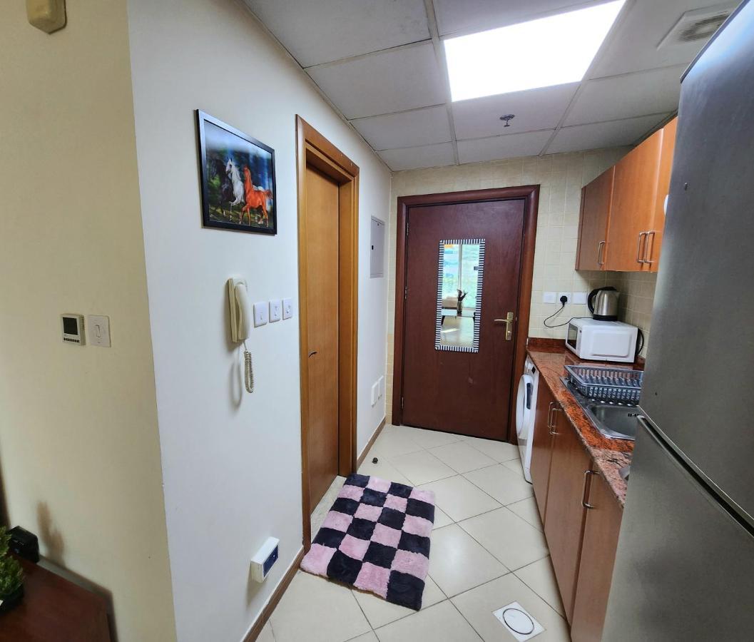 Diamond Marina Inn, Offers Spacious 5 Min Walk To Jbr And Metro *