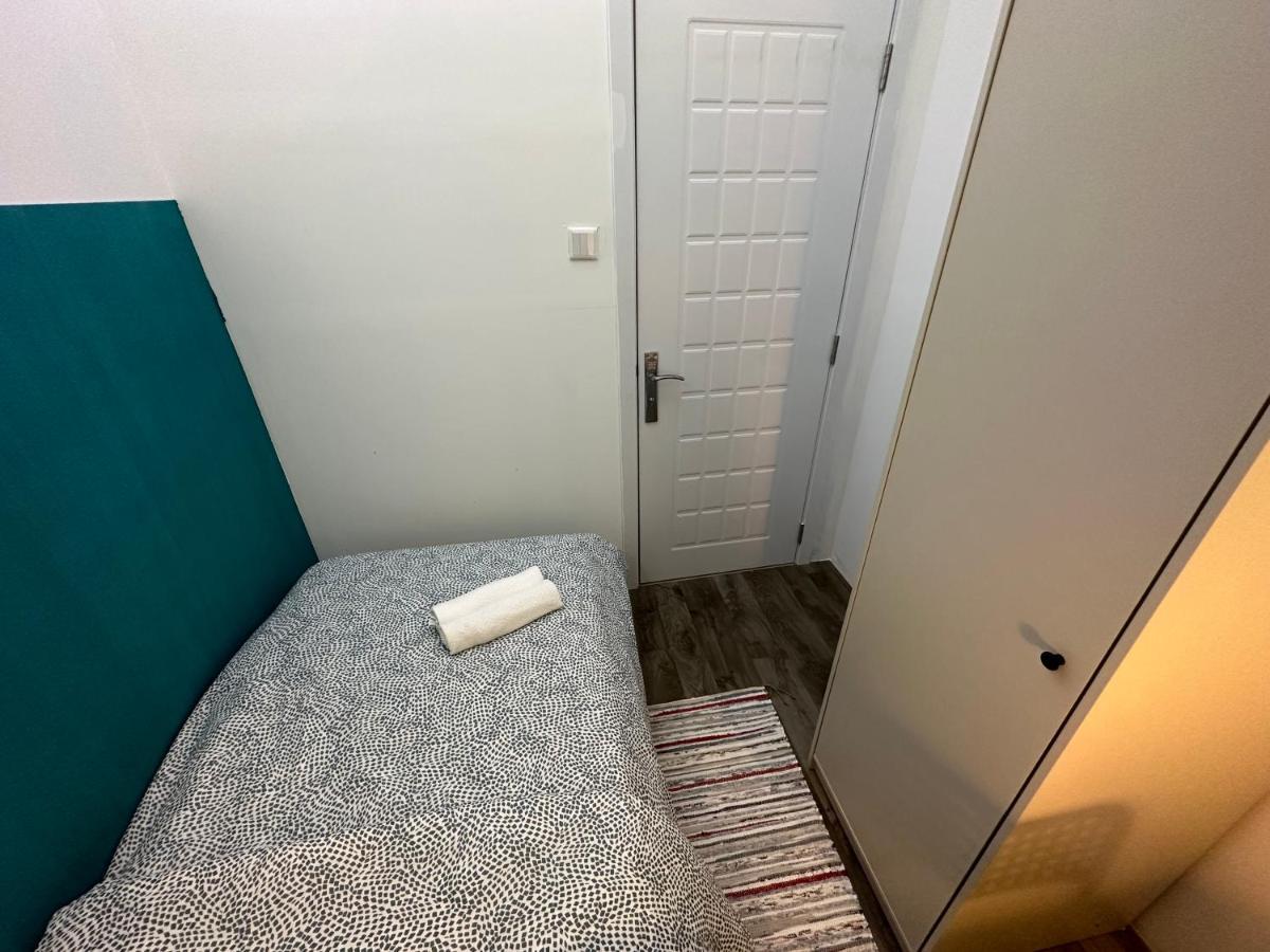 Epic Partition In Barsha Near Metro Gazde/Camere de închiriat Dubai