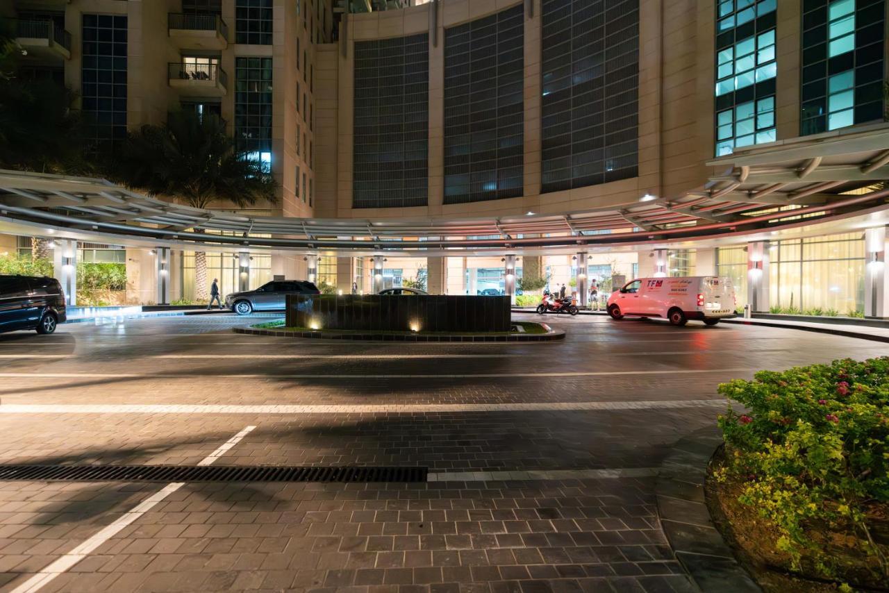 Burj Khalifa Views / 5 Min Walk From Mall / Opera / Upgraded / Designer Choice / 8 People / The Location Apartment