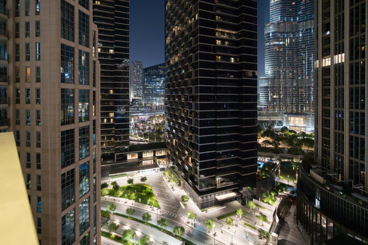 Apartment Burj Khalifa Views / 5 Min Walk From Mall / Opera / Upgraded / Designer Choice / 8 People / The Location *