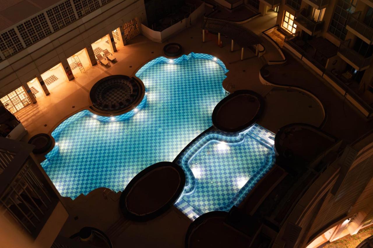 Burj Khalifa Views / 5 Min Walk From Mall / Opera / Upgraded / Designer Choice / 8 People / The Location Dubai