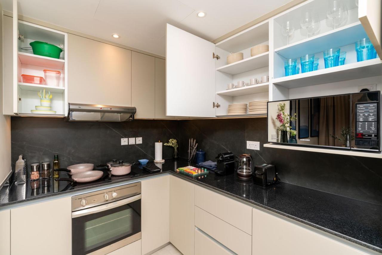Burj Khalifa Views / 5 Min Walk From Mall / Opera / Upgraded / Designer Choice / 8 People / The Location *