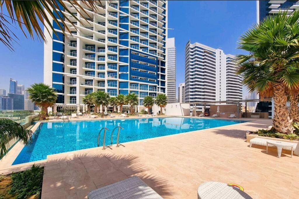 Sterling In Damac Prive Dubaï