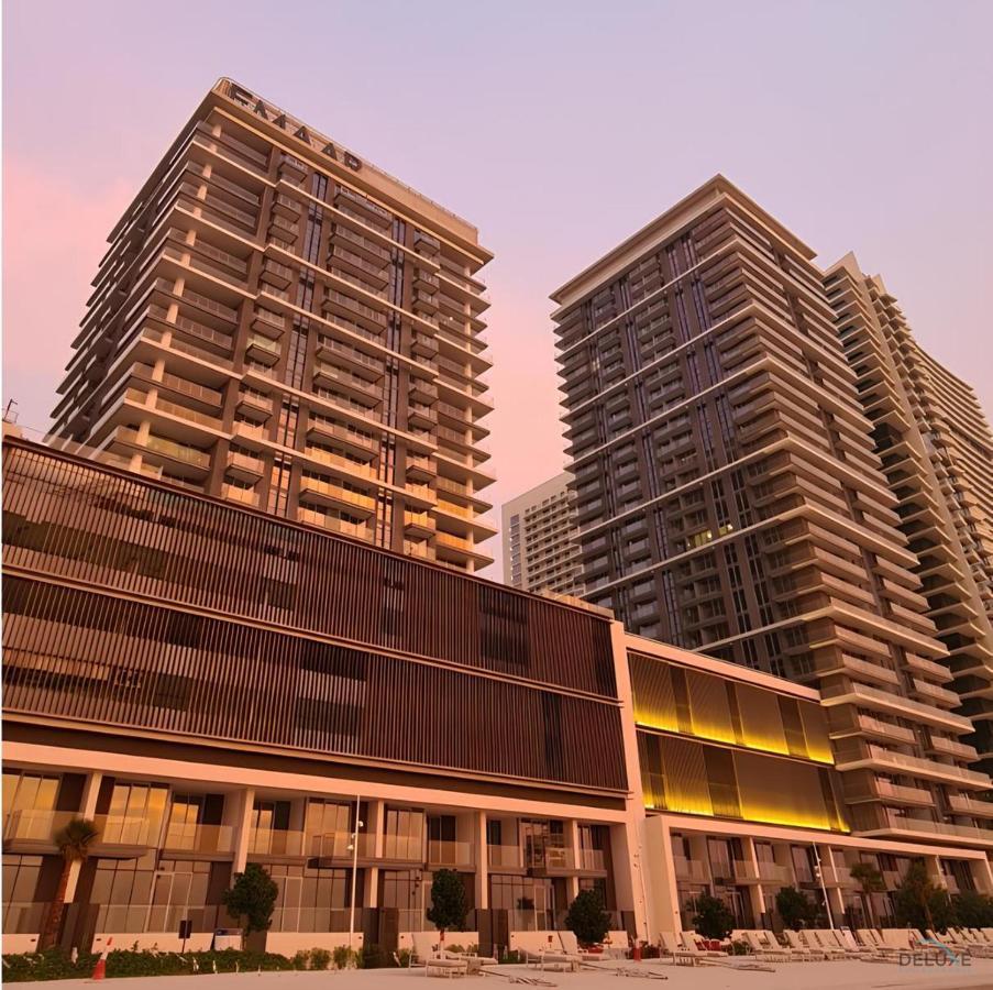 Appartement Gratifying 1br At Isle Tower 1 Marina By Deluxe Homes Dubaï