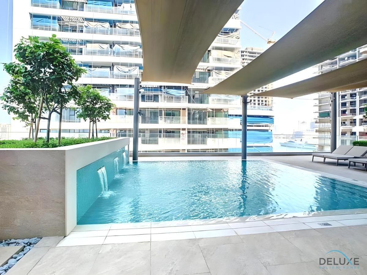 Appartement Gratifying 1br At Isle Tower 1 Marina By Deluxe Homes Dubaï