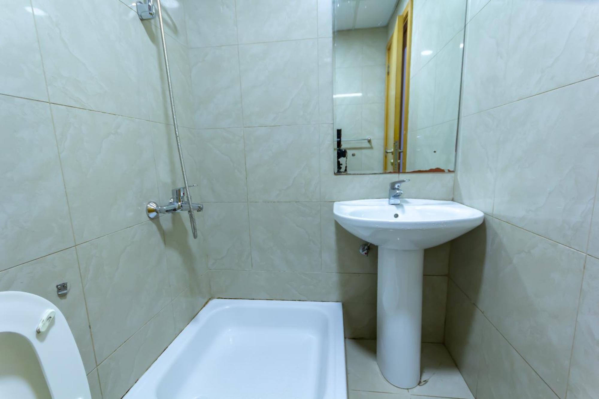 Budget With Private Bathroom For 'girls' Only In Dubai, Marina Lägenhet