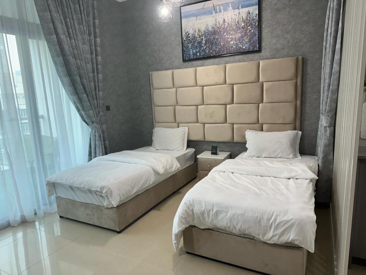 Success Luxury - 5 Min Away Marina Corniche - Free Housekeeping Provided Everyday-24-7 Staff Available For Services Appartement *